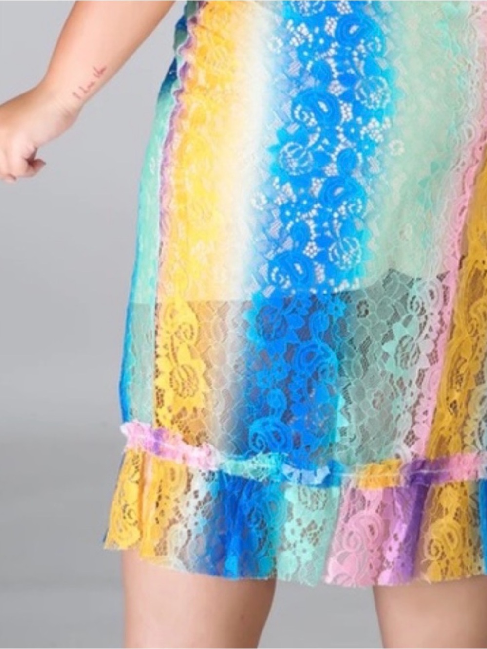 Curvy Rainbow Lace Midi Dress with Ruffle Sleeves - Multicolor - Picture 4 of 10